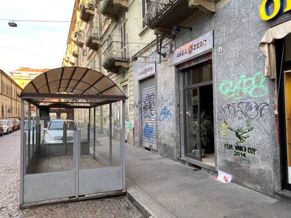 negozio in vendita a Torino in zona Vanchiglia