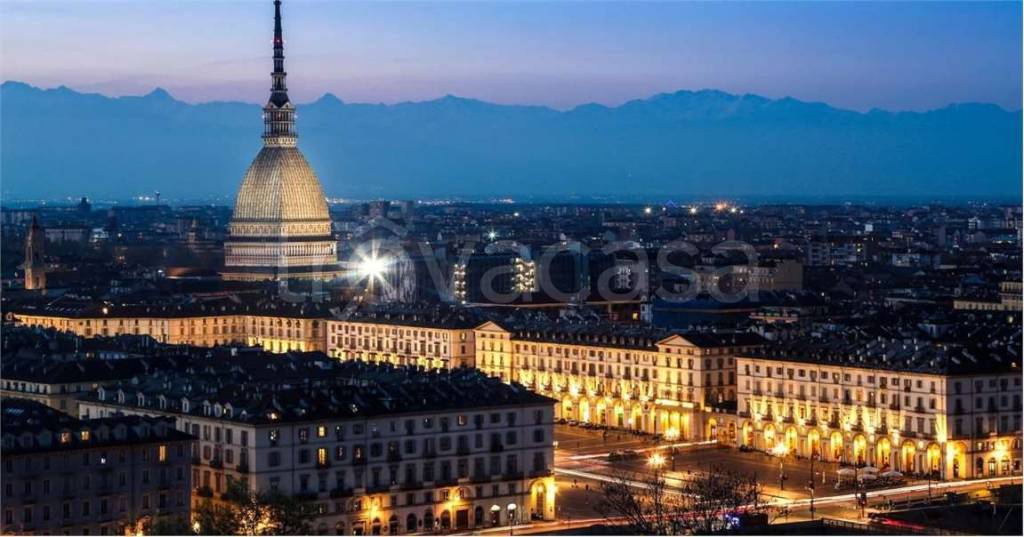 appartamento in vendita a Torino in zona Centro Storico