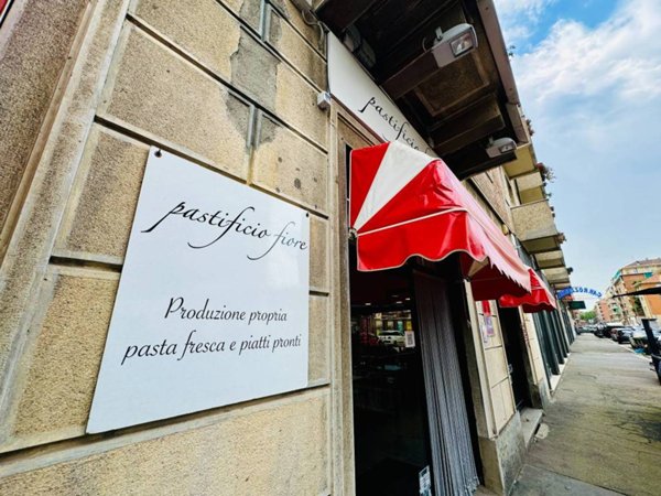negozio in vendita a Torino in zona Millefonti