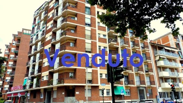 appartamento in vendita a Torino in zona Santa Rita