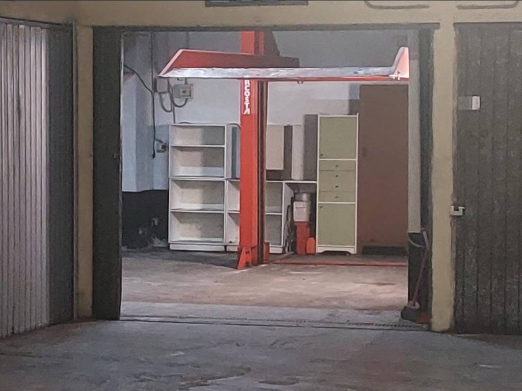 locale di sgombero in vendita a Torino in zona Madonna di Campagna