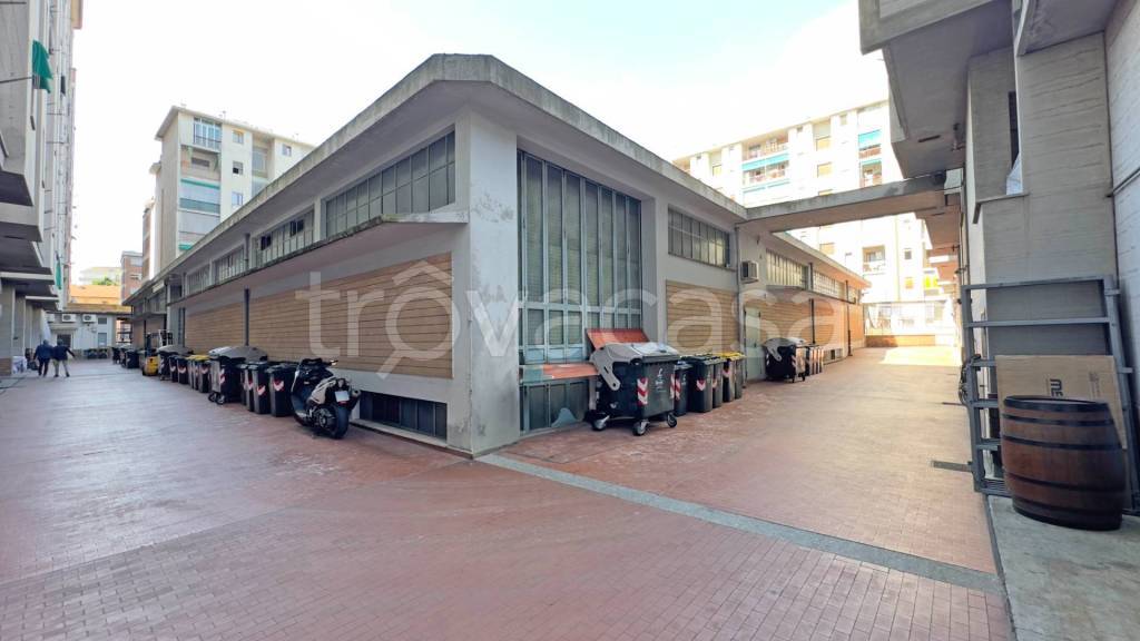 negozio in vendita a Torino in zona San Salvario