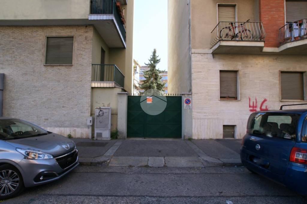 locale di sgombero in vendita a Torino in zona Madonna di Campagna