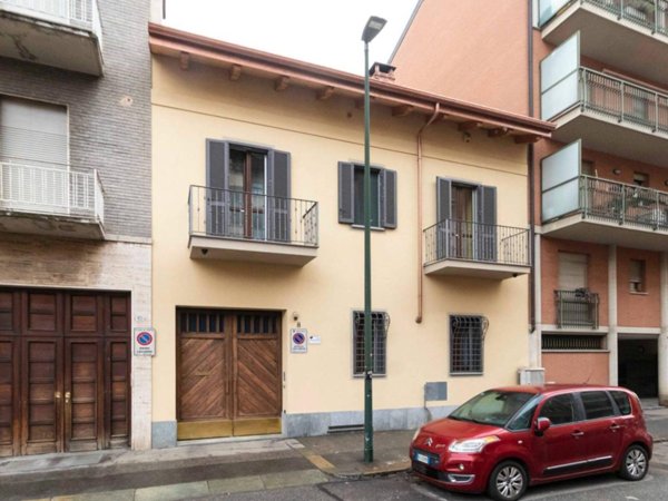 casa indipendente in vendita a Torino in zona Borgo San Paolo