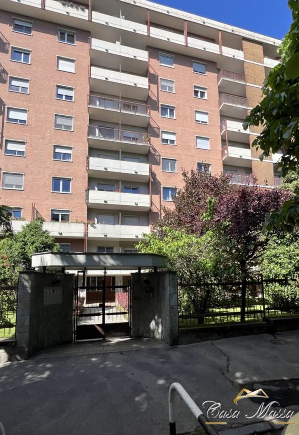 appartamento in vendita a Torino in zona Regio Parco