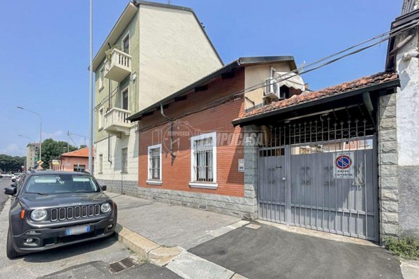 casa indipendente in vendita a Torino in zona Madonna di Campagna