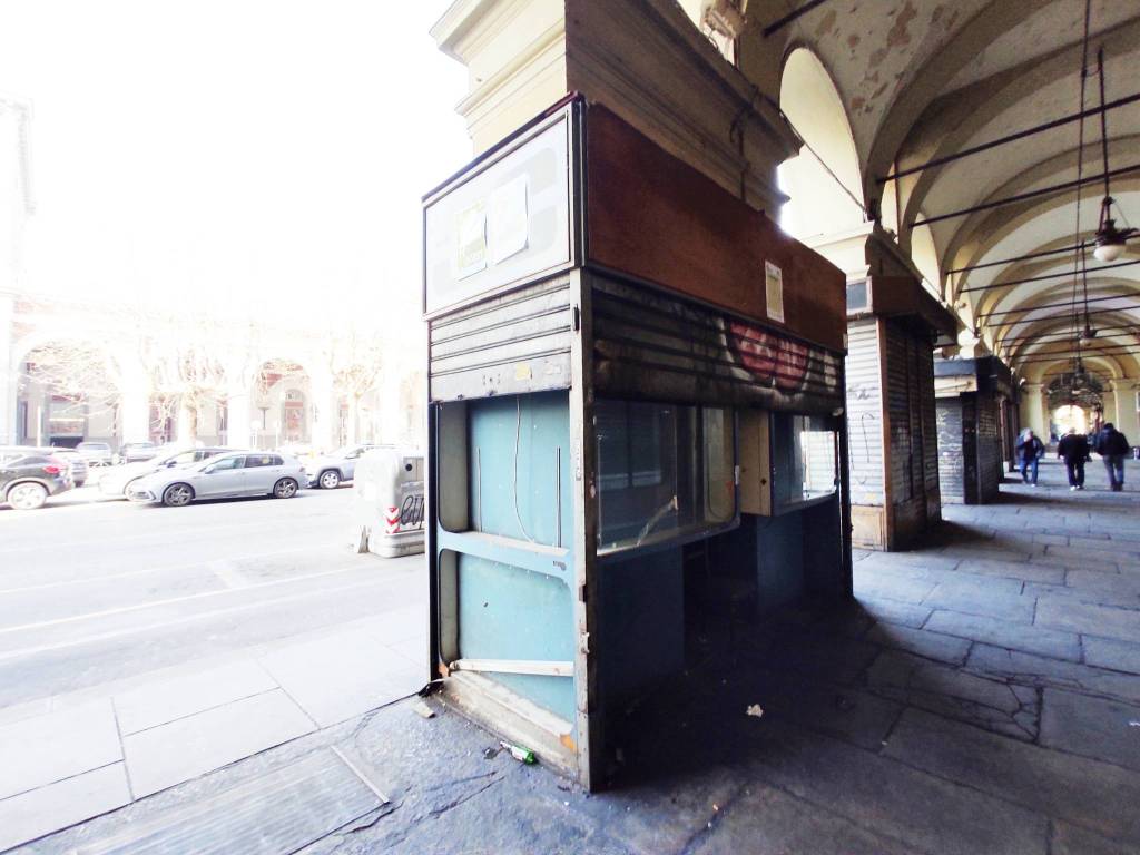 negozio in vendita a Torino in zona San Salvario