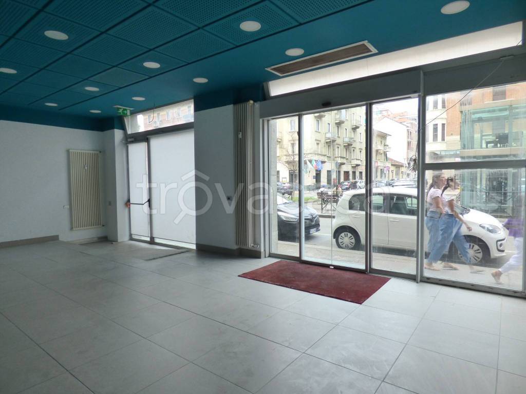 negozio in vendita a Torino in zona Millefonti
