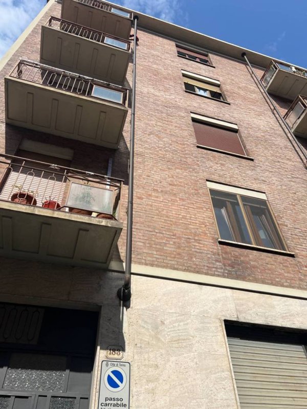 appartamento in vendita a Torino in zona Mirafiori Sud