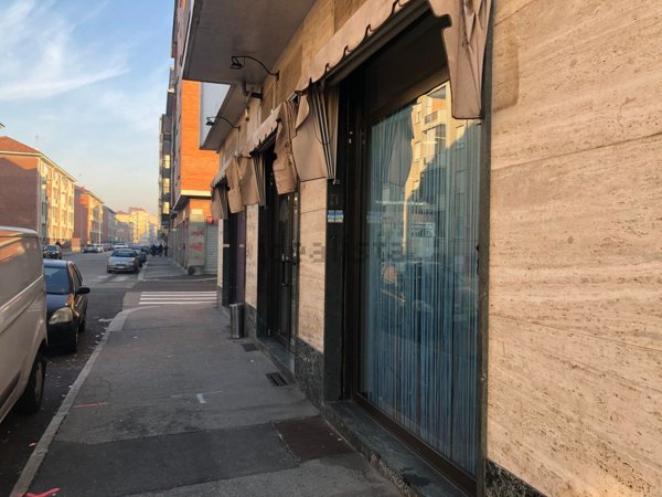 locale commerciale in vendita a Torino