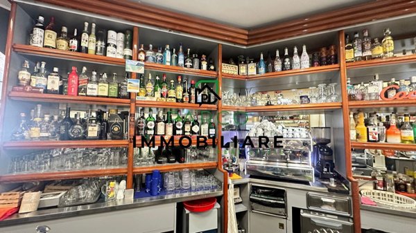 negozio in vendita a Torino in zona San Donato