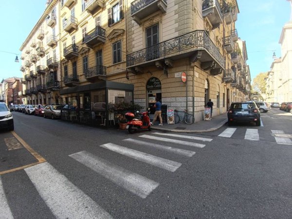 negozio in vendita a Torino in zona Crocetta