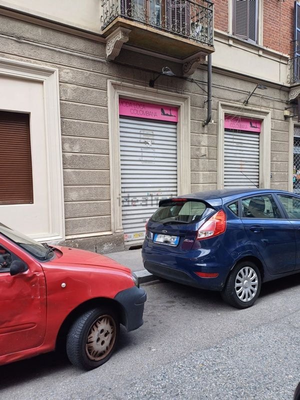negozio in vendita a Torino in zona Borgo San Paolo
