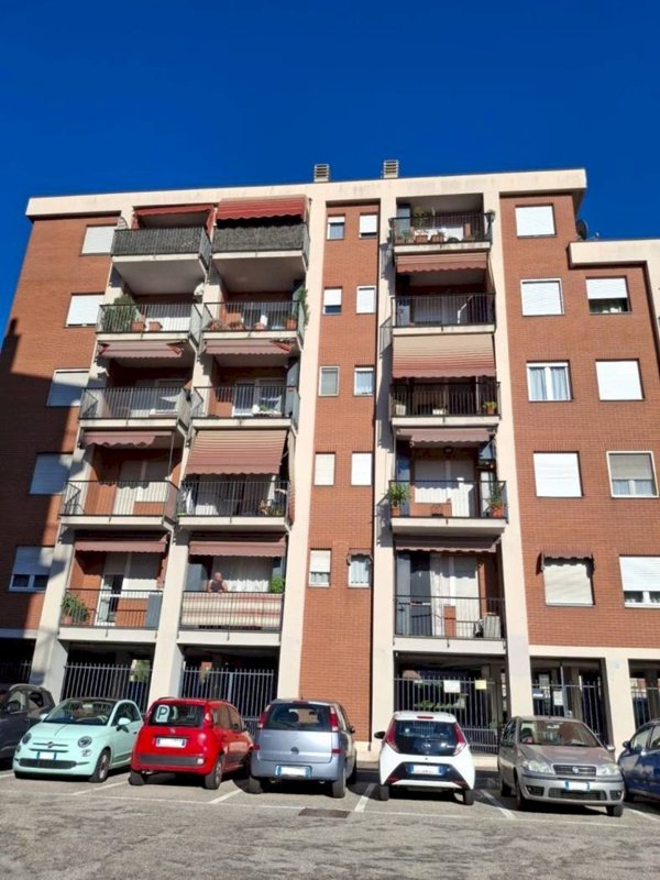 appartamento in vendita a Torino in zona Barca