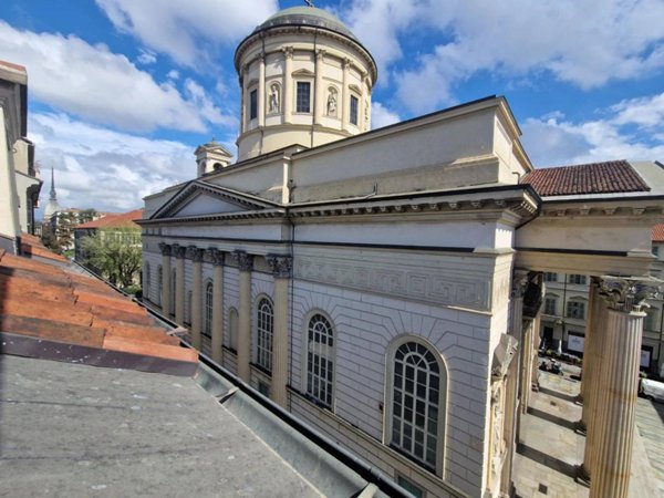 appartamento in vendita a Torino in zona Centro Storico