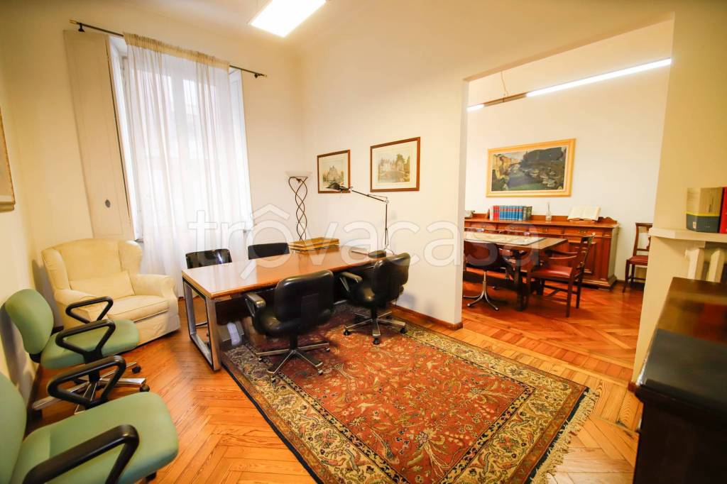 ufficio in vendita a Torino in zona Crocetta