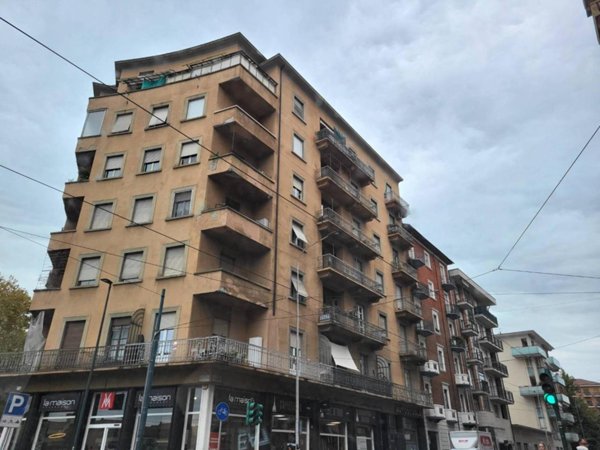 appartamento in vendita a Torino in zona Aurora