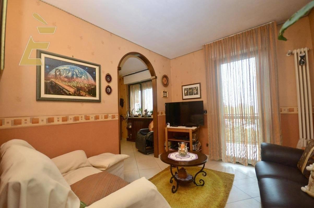 appartamento in vendita a Torino in zona Vallette