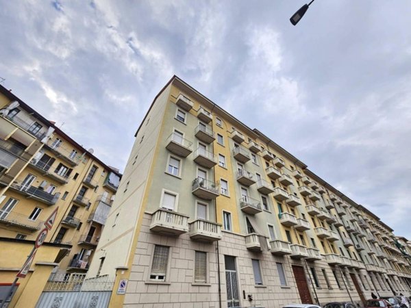 appartamento in vendita a Torino in zona Borgata Vittoria