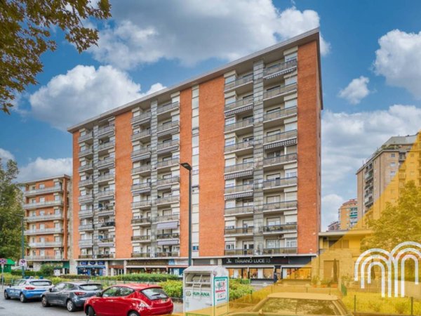 appartamento in vendita a Torino in zona Lingotto