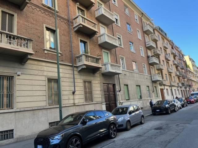 appartamento in vendita a Torino in zona Campidoglio