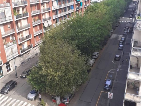 appartamento in vendita a Torino in zona Borgata Vittoria