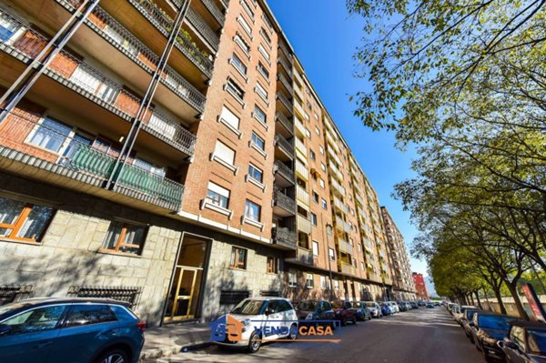 appartamento in vendita a Torino in zona Lingotto