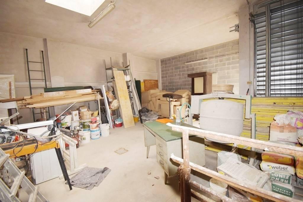 locale di sgombero in vendita a Torino in zona Barriera di Milano