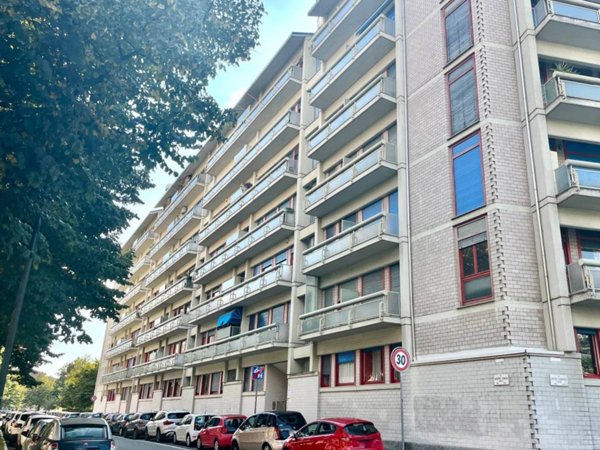 appartamento in vendita a Torino in zona Mirafiori Nord