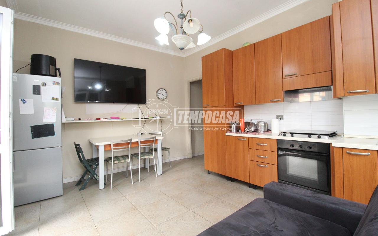 appartamento in vendita a Torino in zona Borgata Vittoria