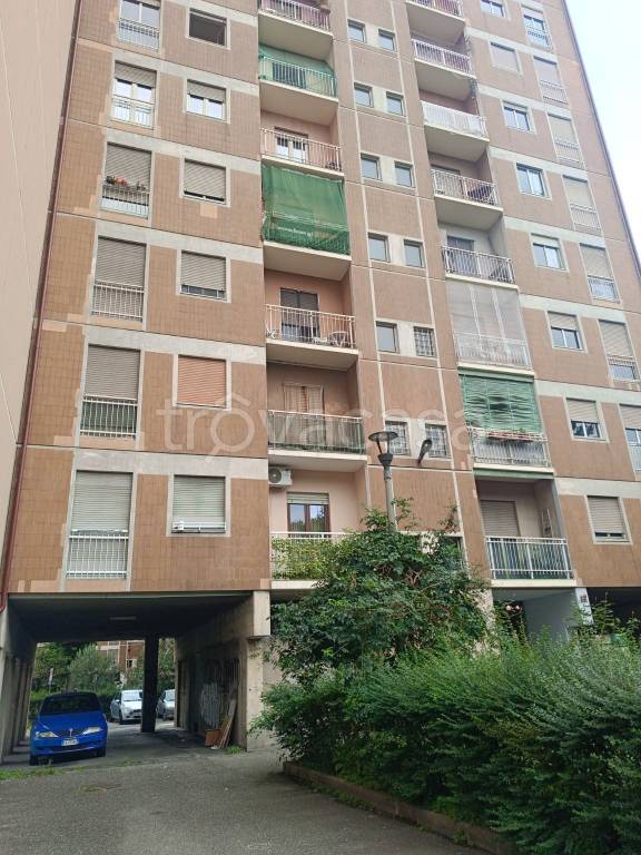 appartamento in vendita a Torino in zona Mirafiori Sud