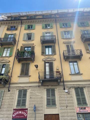 appartamento in vendita a Torino in zona Aurora