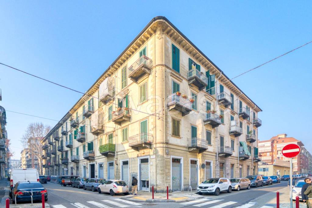 appartamento in vendita a Torino in zona Borgata Vittoria