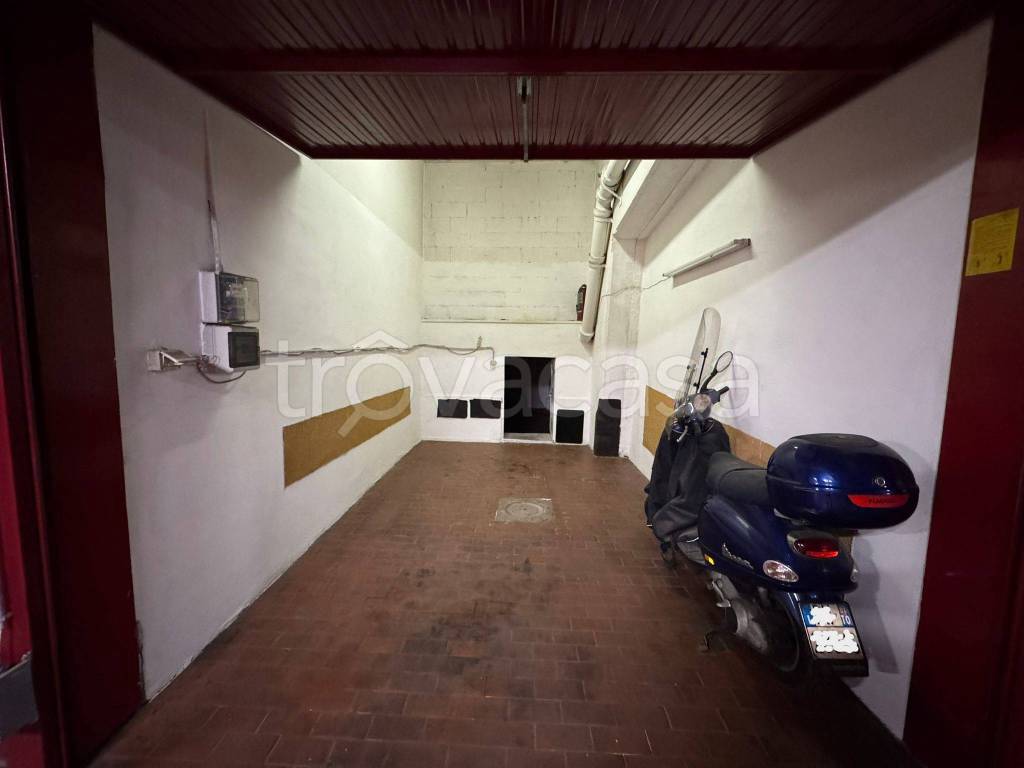 locale di sgombero in vendita a Torino in zona Santa Rita
