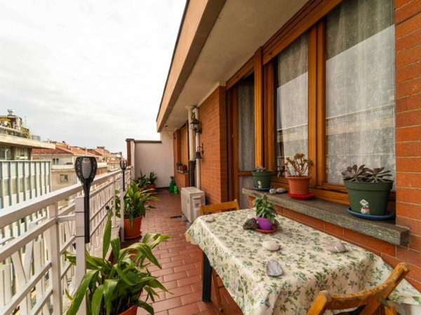 appartamento in vendita a Torino in zona San Salvario
