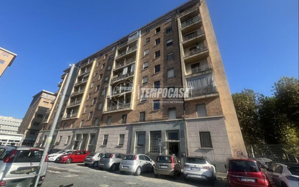 appartamento in vendita a Torino in zona Lingotto
