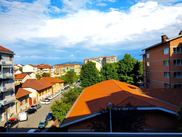appartamento in vendita a Torino in zona Vallette