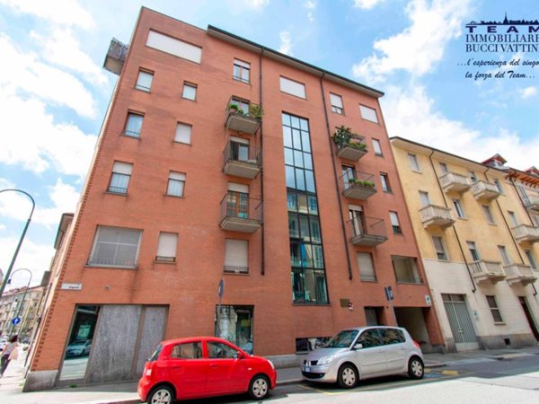 appartamento in vendita a Torino in zona Cenisia