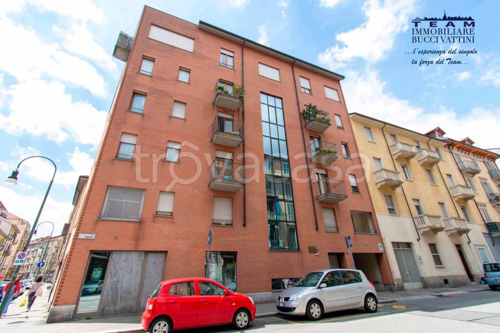 appartamento in vendita a Torino in zona Cenisia