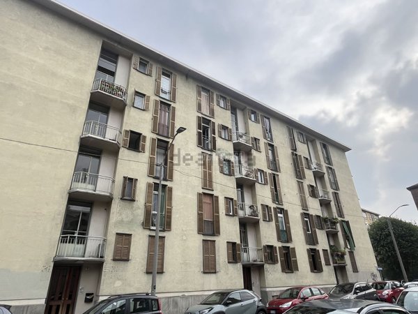 appartamento in vendita a Torino in zona Lingotto