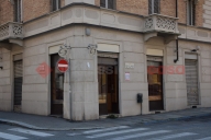 locale commerciale in vendita a Torino in zona Crocetta
