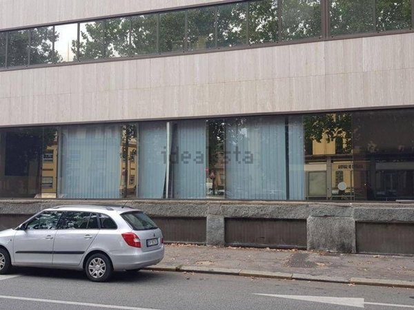 locale commerciale in vendita a Torino