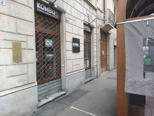 negozio in vendita a Torino in zona Cit Turin