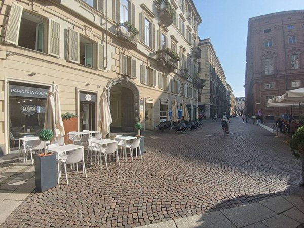 negozio in vendita a Torino in zona Centro Storico