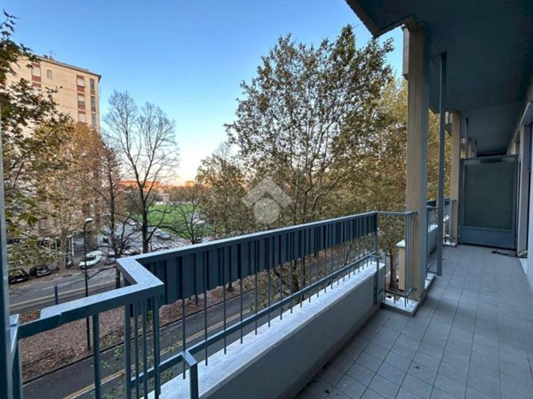 appartamento in vendita a Torino in zona Lingotto