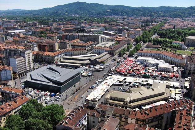 negozio in vendita a Torino in zona Vanchiglia