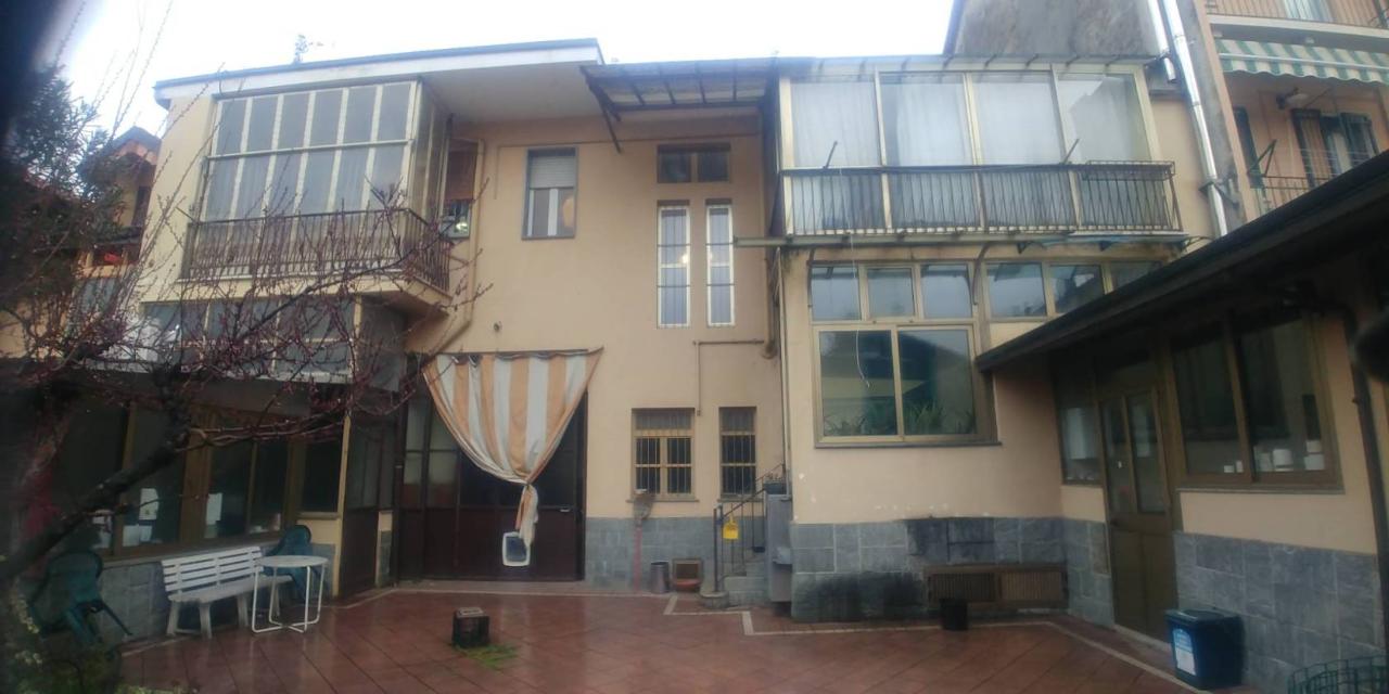 casa indipendente in vendita a Torino in zona Lucento