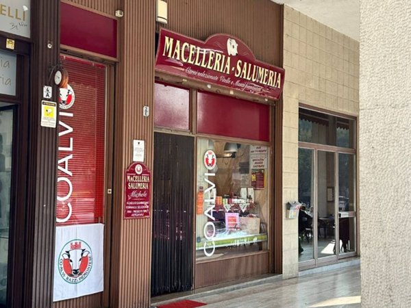negozio in vendita a Torino in zona Santa Rita