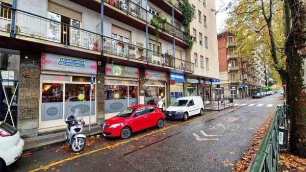 negozio in vendita a Torino in zona Pozzo Strada