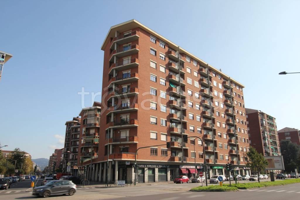 appartamento in vendita a Torino in zona Mirafiori Nord